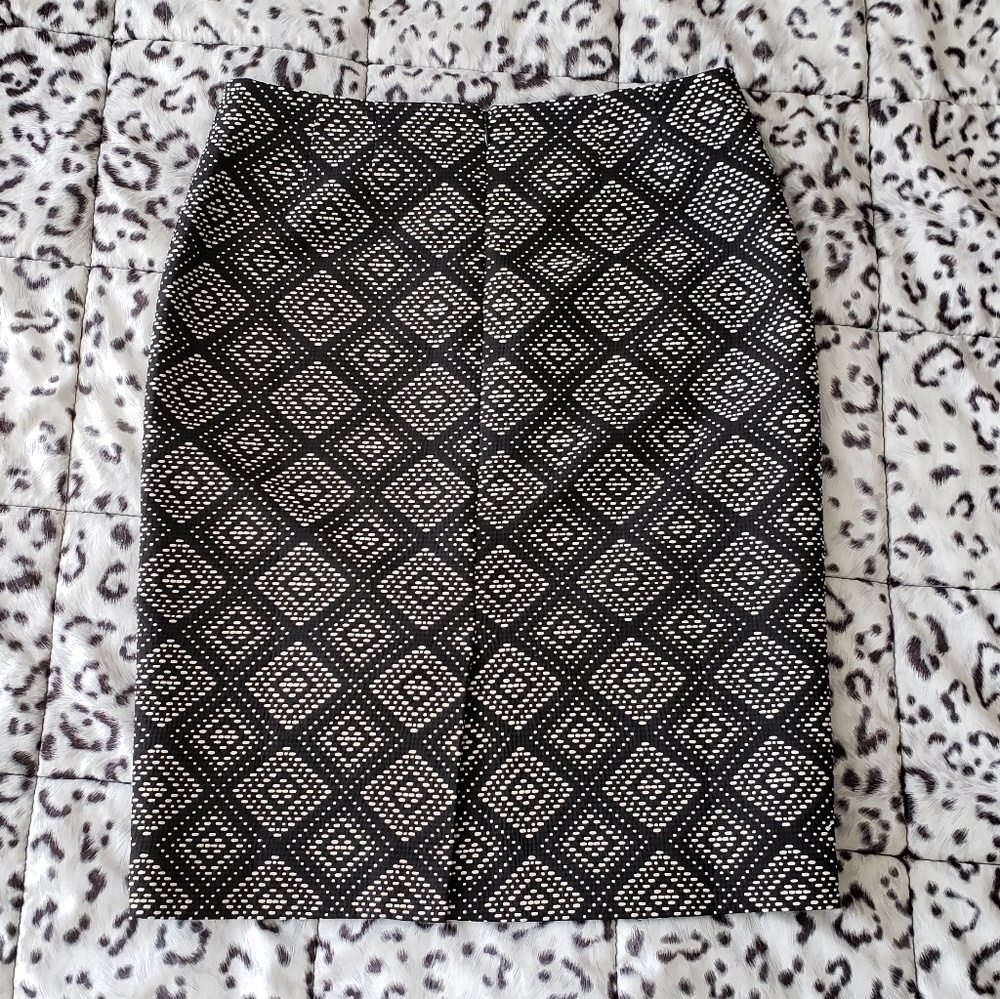 Kasper Black & White Geo Jacquard Skirt Sz 8 - Picture 3 of 8